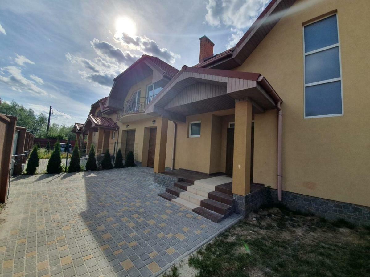 Апартаменты Премиум Класса На Гвардейской Úzhgorod Exterior foto